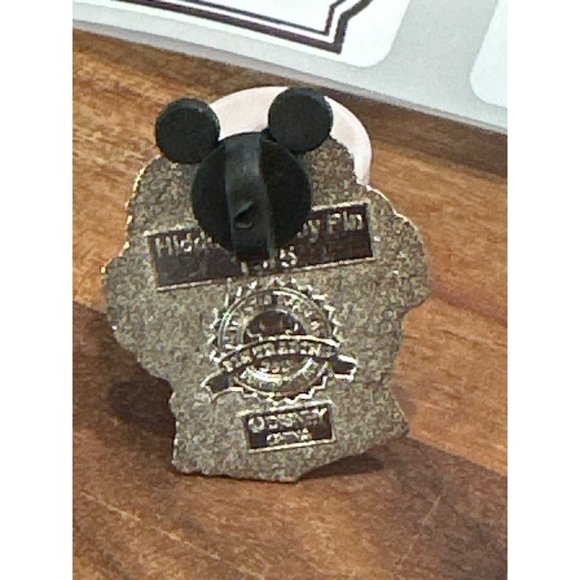 Disney Trading Pin King Leonidas Lion Bedknobs And Broomsticks Hidden Mickey Pin - Picture 2 of 4